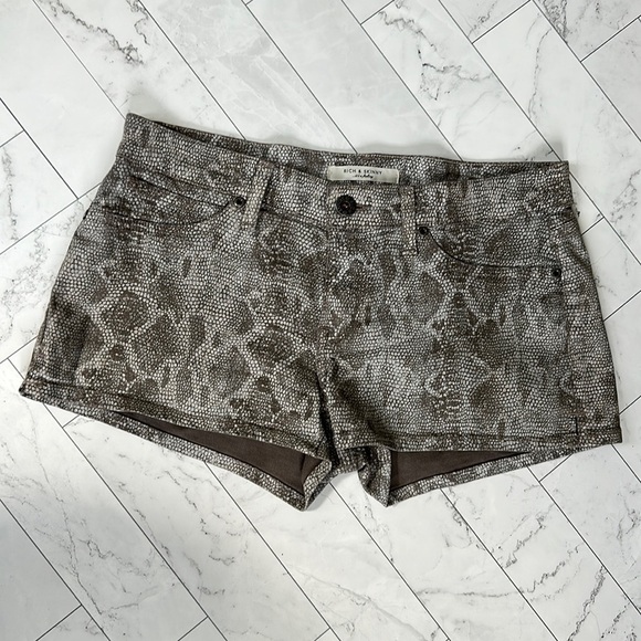 Rich & Skinny shorts, patterned grey and white, Size 27 - Picture 1 of 5